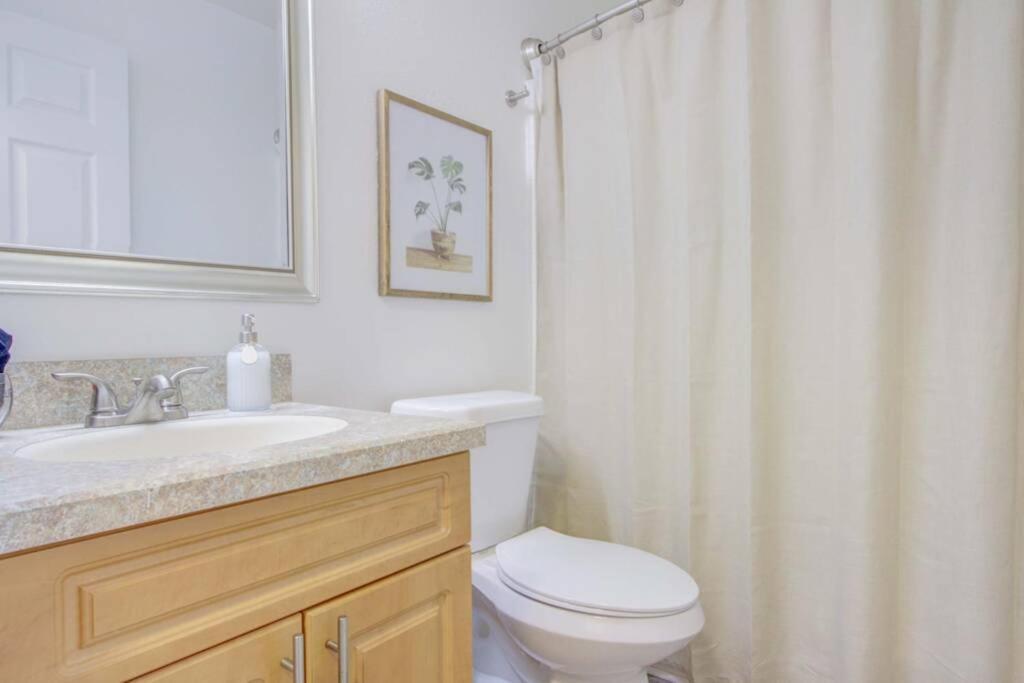 Hot Tub, Breakfast, Game Room, & Close To Beaches North Port Exteriör bild