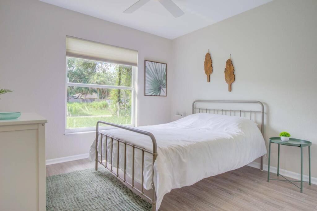 Hot Tub, Breakfast, Game Room, & Close To Beaches North Port Exteriör bild
